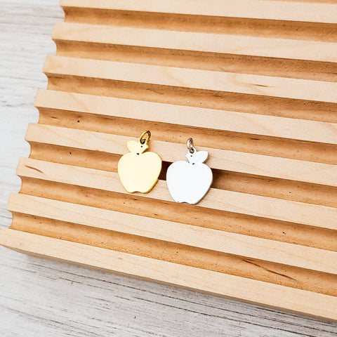 Apple Charms with Attached Jump Rings (Silver or Gold), 5 Total, Metal Blank #127