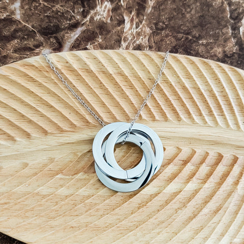 Interlocking Circle Trio Necklace (Silver), 1 Necklace Total, Metal Blank #143