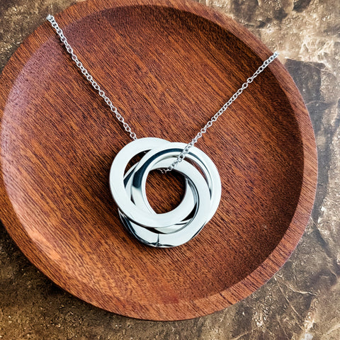 Interlocking Circle Trio Necklace (Silver), 1 Necklace Total, Metal Blank #143