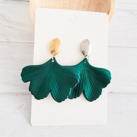 Satin Forest Green Ginkgo Leaf Pendants, 10 Pieces, Ginkgo #23