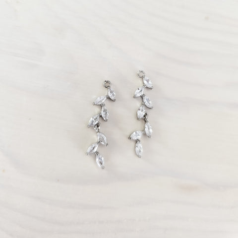 Silver Cubic Zirconia Cascading Pendant, 10 Pieces, Charm #26