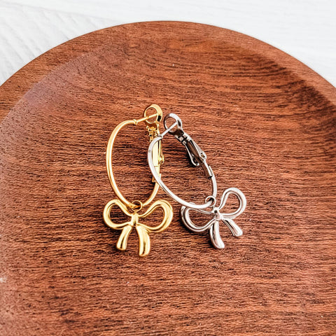 Small Looped Bow Stainless Steel Charm (Silver or Gold), 10 Pieces, Bow #46