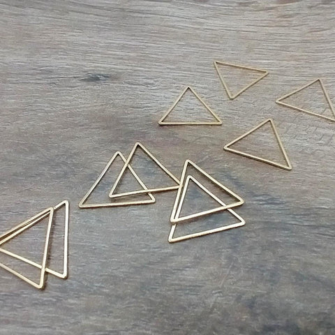 Gold Stainless Triangle Linking Rings (Smooth), 10 Pieces, Connector #25
