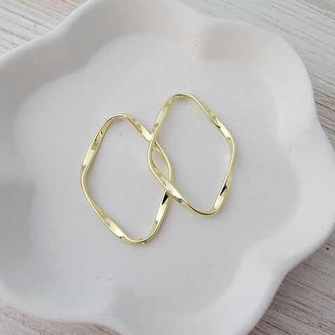Large Gold Oval Twisted Linking Rings, 10 Pieces, Connector #40
