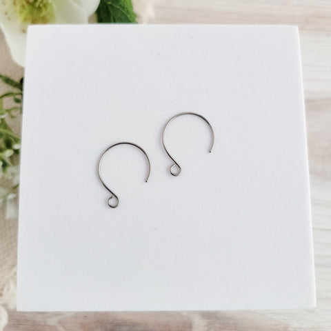Silver Stainless Steel Round Ear Wires 2.5mm Hole, 20 Pieces, Earring Hook #34