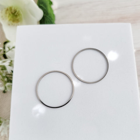 30mm Silver Stainless Steel Circle Linking Rings (Smooth), 10 Pieces, Connector #22
