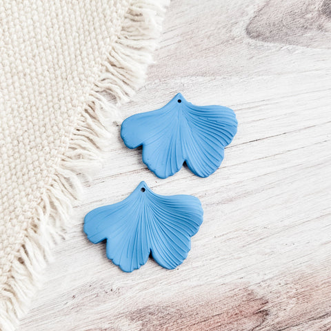 Cornflower Blue Ginkgo Leaf Pendants, 10 Pieces, Ginkgo #27