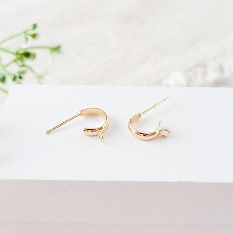 Gold Petite Half Hoop with Perpendicular Loop, 10 Pieces. Hoop #40