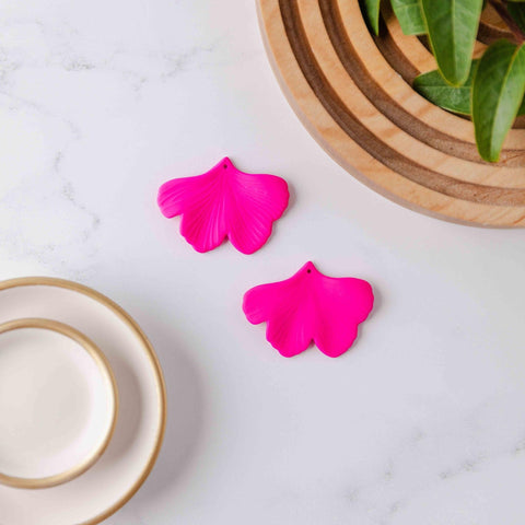 Neon Pink Ginkgo Leaf Pendants, 10 Pieces, Ginkgo #30