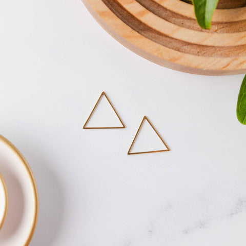 Gold Stainless Triangle Linking Rings (Smooth), 10 Pieces, Connector #25