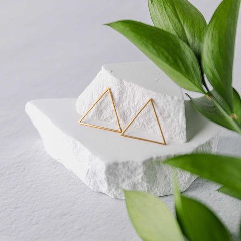 Gold Stainless Triangle Linking Rings (Smooth), 10 Pieces, Connector #25
