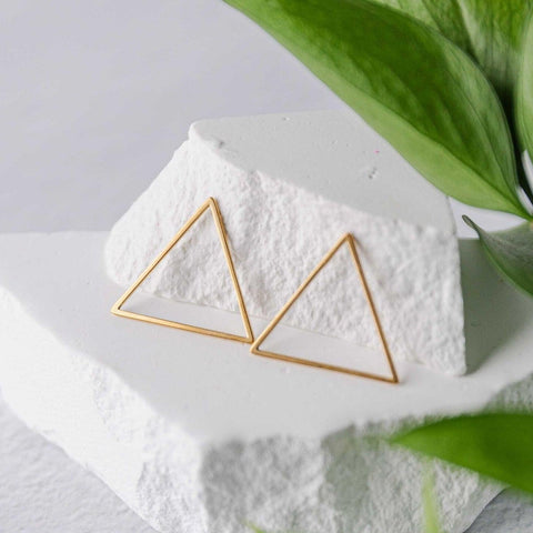 Gold Stainless Triangle Linking Rings (Smooth), 10 Pieces, Connector #25