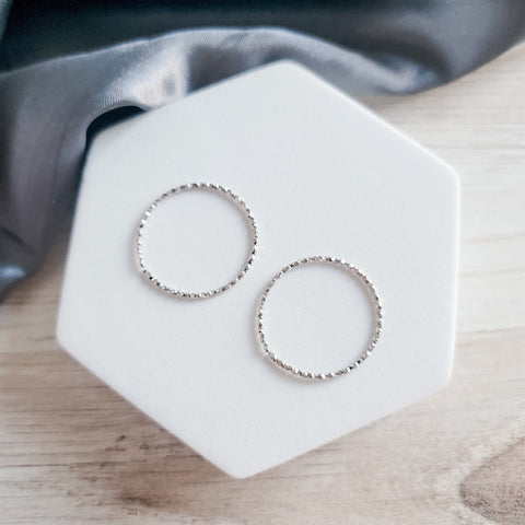 25mm Silver Hammered Stainless Steel Circle Linking Rings (Sparkle Effect), 10 Pieces, Connector #28