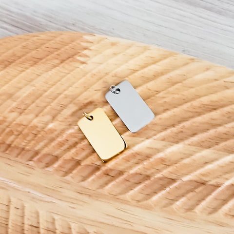 Small Rounded Rectangle Charms with Attached Jump Rings (Silver or Gold), 5 Total, Metal Blank #98