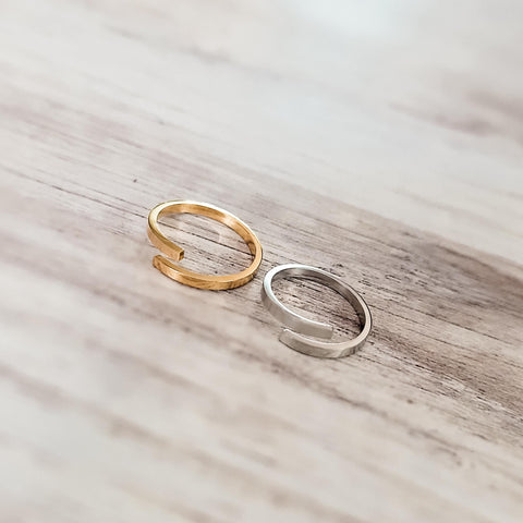 Narrow Adjustable Ring (Silver or Gold, One Size), 1 Total, Metal Blank #99
