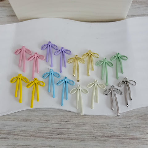 Medium Draped Bow Pendant (11 Color Options), 10 Pieces, Bow #84