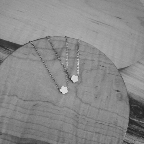 Tiny Flower Charm Necklace (Silver or Gold), 1 Total, Metal Blank #124